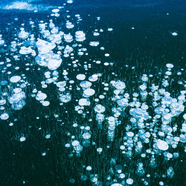 糠平湖のアイスバブル